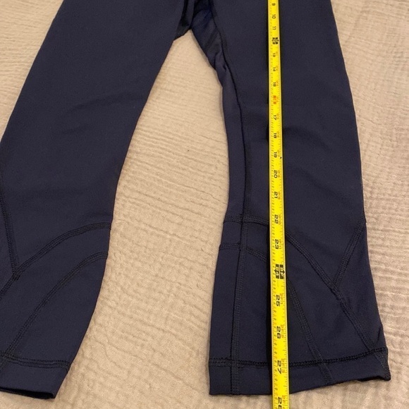 Lululemon navy leggings with back pocket. Size 2 - Picture 9 of 13